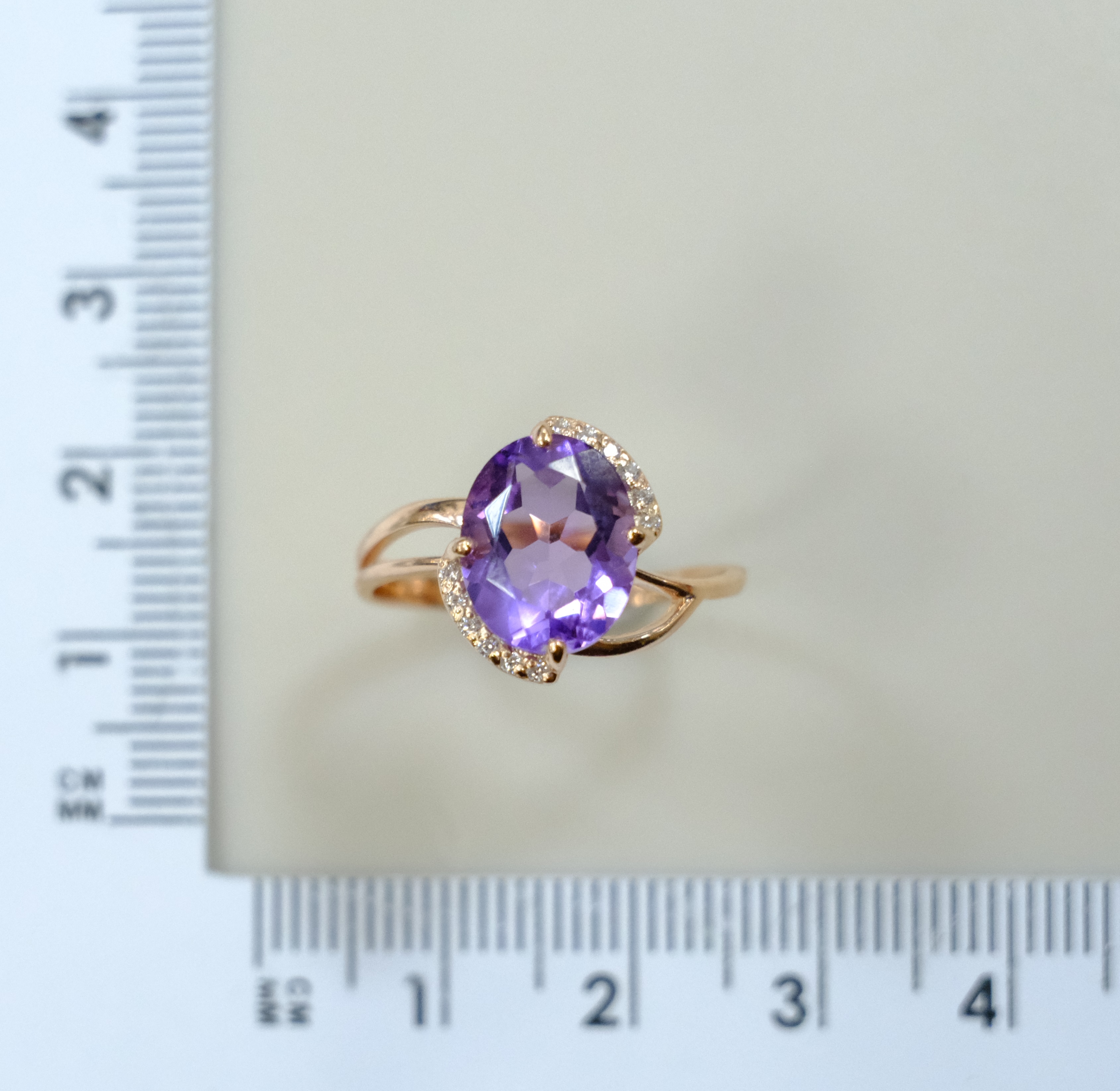 Серебряное кольцо с аметистом